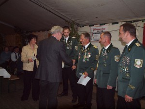 1200-P9040988