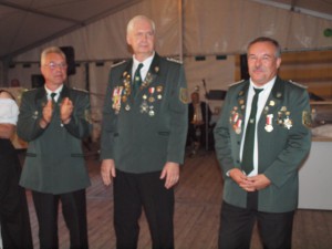 P9089373